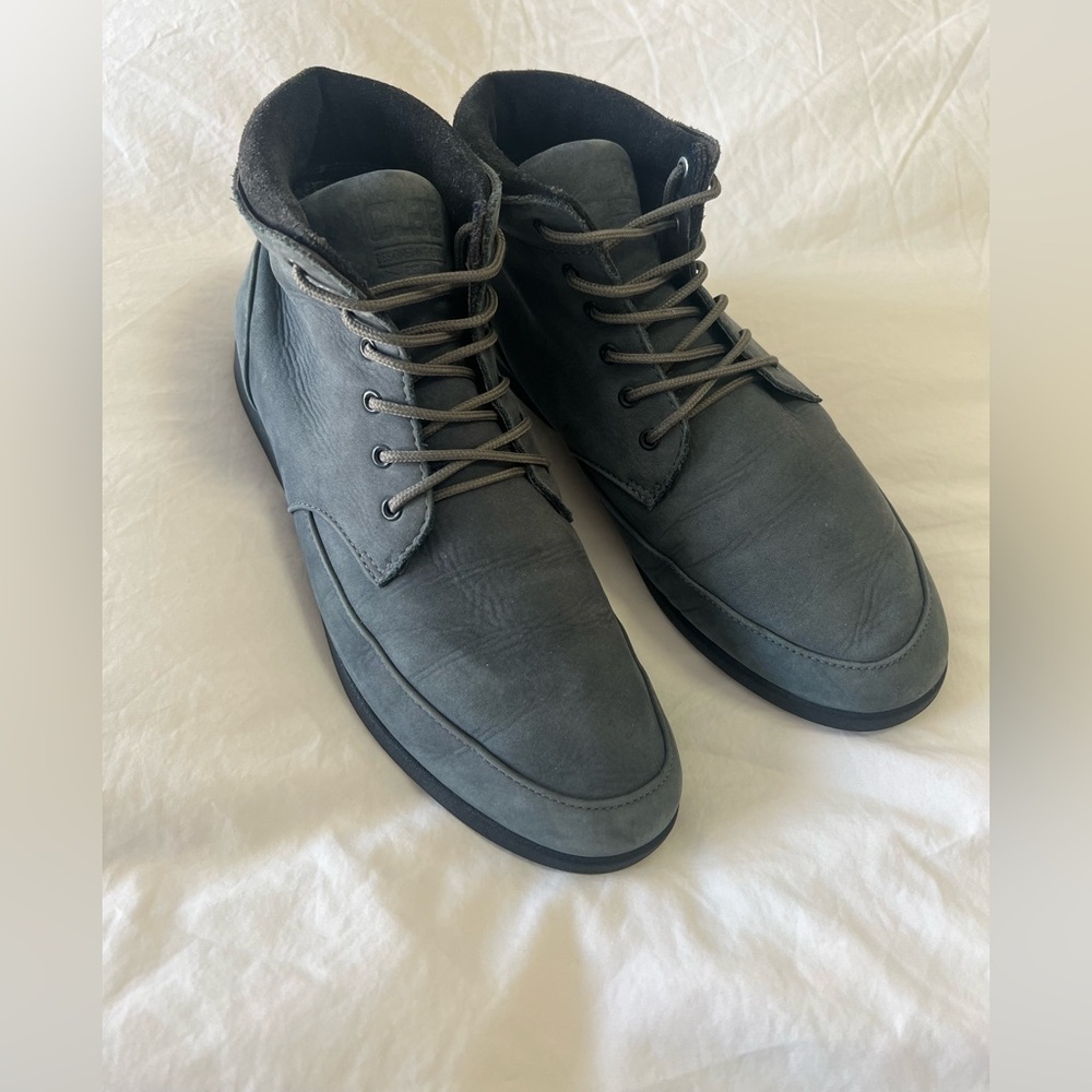 Clae | Men’s SZ 8.5 | Hamilton Leather Casual Sneakers Grayish Blue | High Top